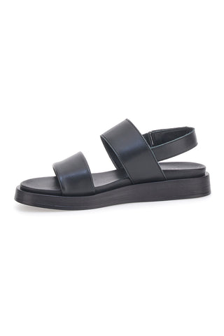 Črni usnjeni sandali z dvojnim trakom in zapenjanjem na velcro Pittarello Focus 28066IN
