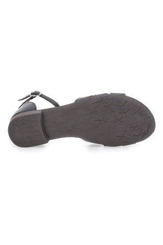 Črni sandali z nizkim podplatom in okraski Pittarello Look 225485