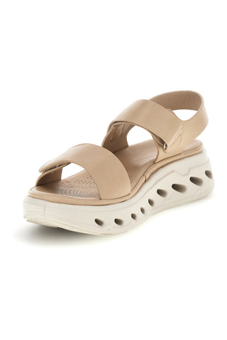 Bež sandali z velcro trakovi, udoben podplat Plocadi G88382
