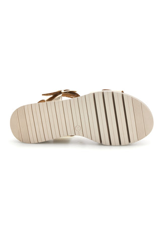 Platinasti sandali s klinom in velcro trakom Pittarello focus 5493097