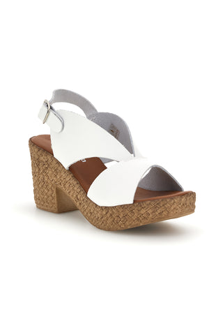 Beli sandali s pleteno peto roza 7484313