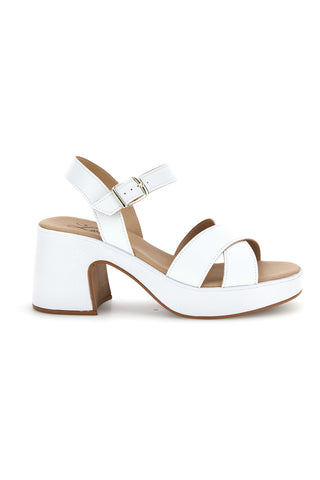Beli sandali s peto Pittarello look MK3557C435