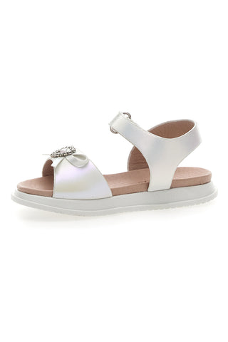 Sandali z belim pentljem Pitt Kids 39244