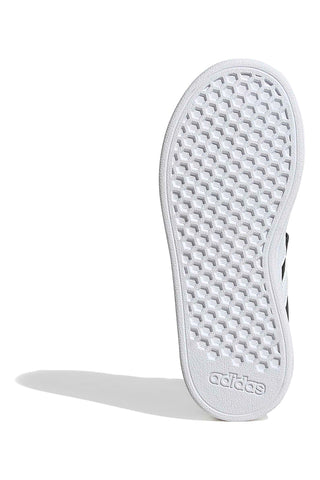 Črni čevlji z belimi črtami in zapenjanjem na velcro Adidas Grand Court 2 EL C
