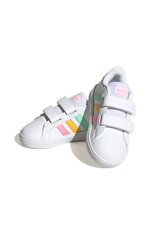 Beli čevlji z večbarvnimi detajli in zapenjanjem na velcro Adidas Grand Court 2 CF I