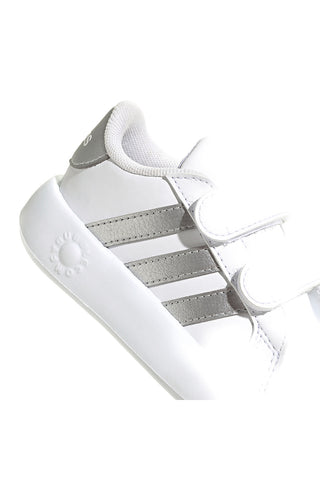 Beli čevlji s srebrnimi črtami in podplatom Bubble memory Adidas Grand Court 2 CF I