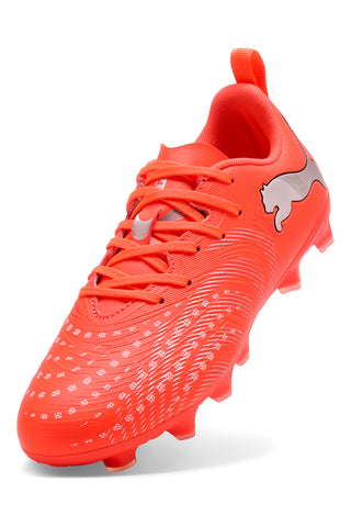 Rdeči nogometni čevlji s tehničnimi podrobnostmi Puma Future 9 Play Jr