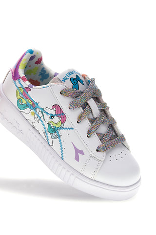 Beli čevlji z vezalkami in večbarvnim potiskom Diadora Game Step Starshine PS