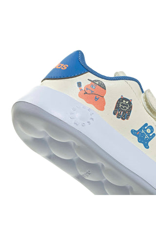 Beli superge z Bubblecomfy podplatom in barvitimi grafikami Adidas Advantage CF I