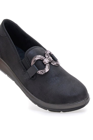 Črni slip on čevlji z dekorativnim dodatkom Inblu 67 WG