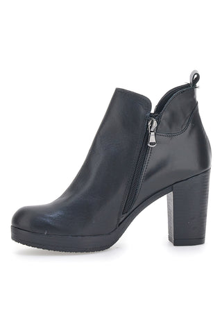 Čevlji Ankle Boots Pittarello Class 302 Črni Prava usnja
