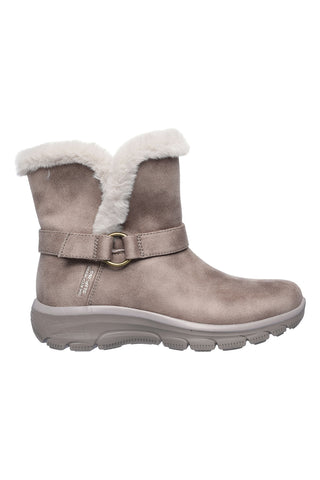 Bež čevlji s kožuhom Skechers Slip-ins Relaxed Fit: Easy Going - Dreamers Move