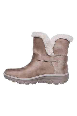 Bež čevlji s kožuhom Skechers Slip-ins Relaxed Fit: Easy Going - Dreamers Move
