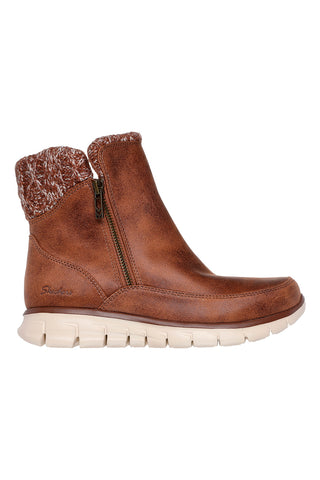 Rjavi škornji iz veganskega usnja z Warm Tech Memory Foam Skechers Synergy Lovely Collab