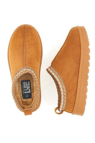 Pantofle Slip-on kamelje barve z okrašenim robom in notranjostjo iz toplega krzna Pittarello Love PK1859B