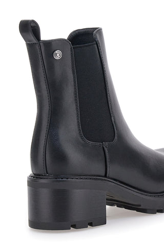 Črni čevlji z širokim peto in elastičnimi vstavki Pittarello Capsule BT24286006