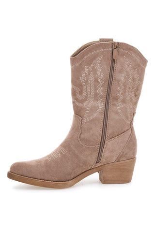 Taupe gležnjarji Texan z naramnicami in vezenino Café Cost RQ2613