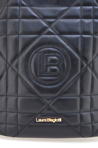 Črn prešit nahrbtnik z verigo Laura Biagiotti LB25W-261-3