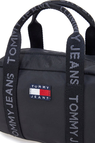 Črna torba z ramenskim trakom z logotipom Tommy Jeans Daily Crossover