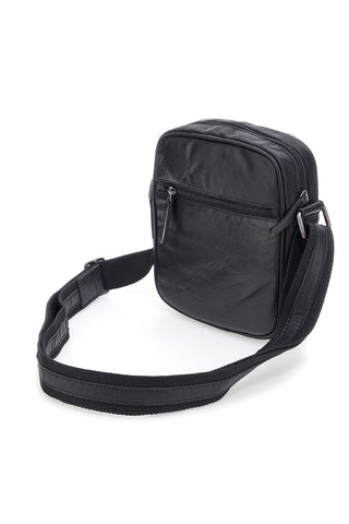 Kompaktna črna torba z zadrgo spredaj Black Shoot BS2355/T