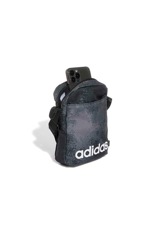 Črna torba z ramenskim trakom in potiskom z učinkom pranja Adidas LIN G ORG