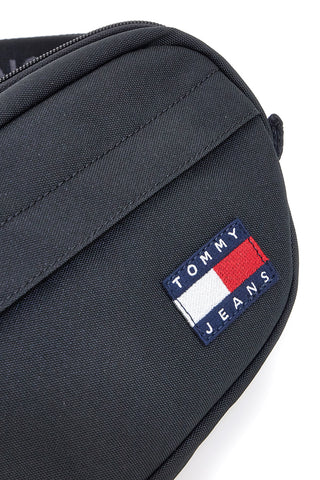 Črna torba iz tkanine z logotipom Tommy Jeans Daily Bumbag