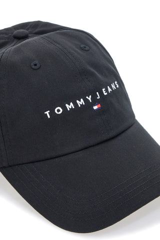 Črna kapa z vezenim logotipom Tommy Jeans Logo Cap