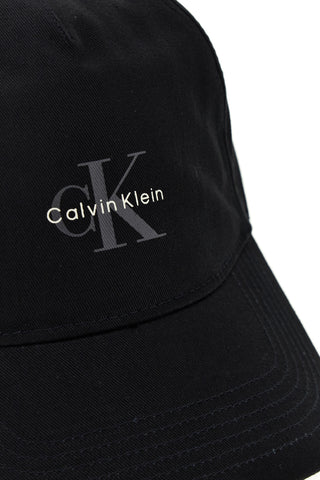 Črna Calvin klein logotip CK CAP