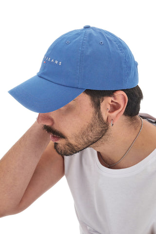 Svetlo modra kapa z izvezenim logotipom Tommy jeans CAP