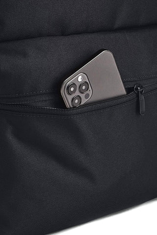 Črn nahrbtnik z belim logotipom Under Armour 1380476-002